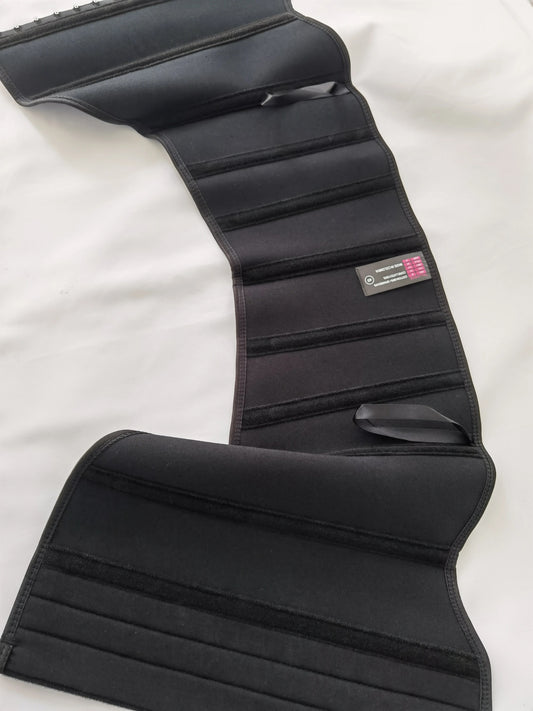 Corset latex estomac réduit